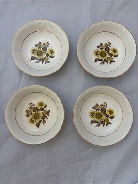 Vintage Floral Yellow Sunflower Fruit/Dessert Bowls - Set of 4